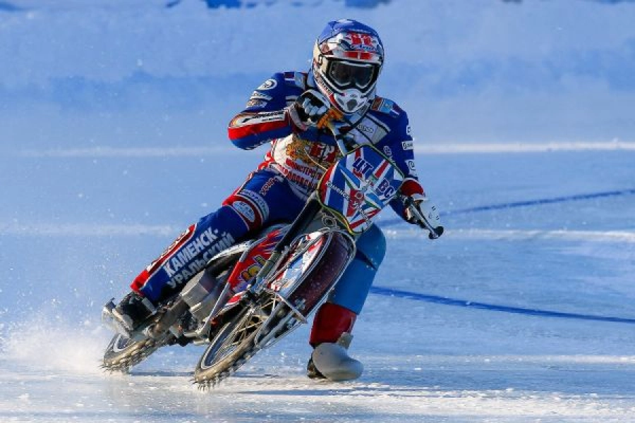 Чемпионат по мотогонкам на льду 2026 в Каменске-Уральском 
